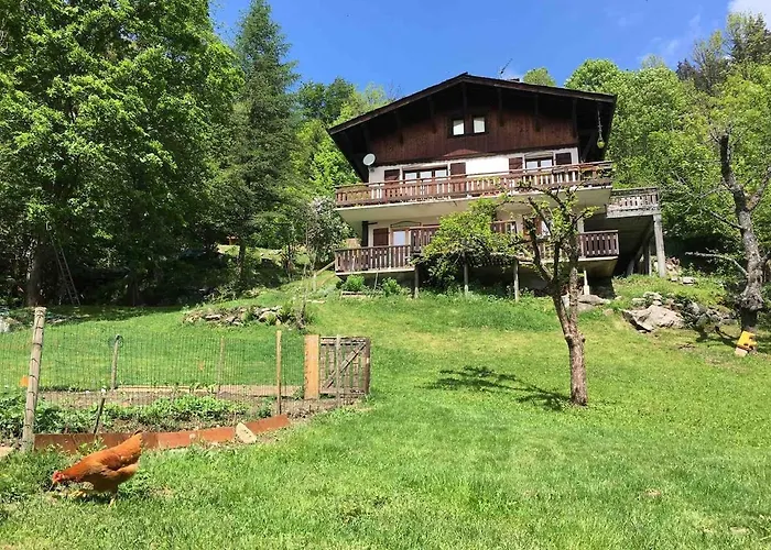 Petite Floria Apartment